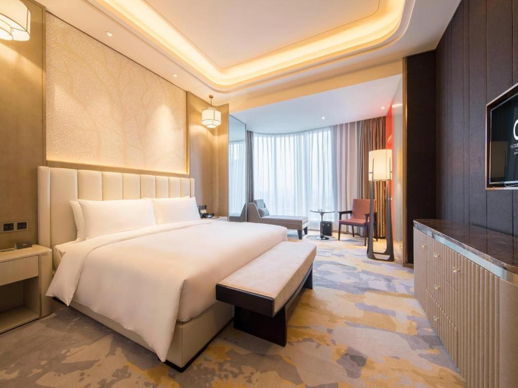 The Qube Hotel Xiangyang Сянян Екстериор снимка
