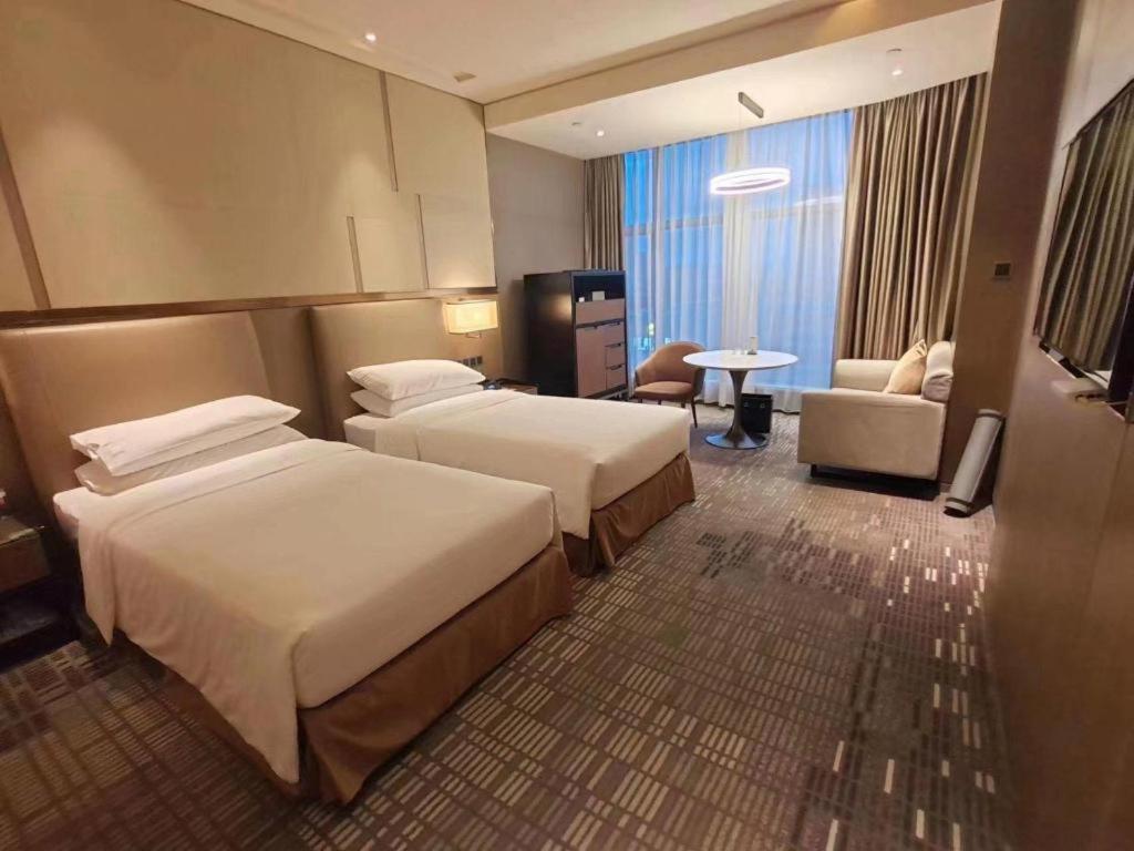 The Qube Hotel Xiangyang Сянян Екстериор снимка