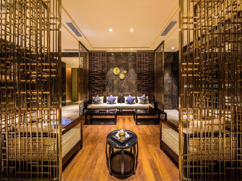 The Qube Hotel Xiangyang Сянян Екстериор снимка